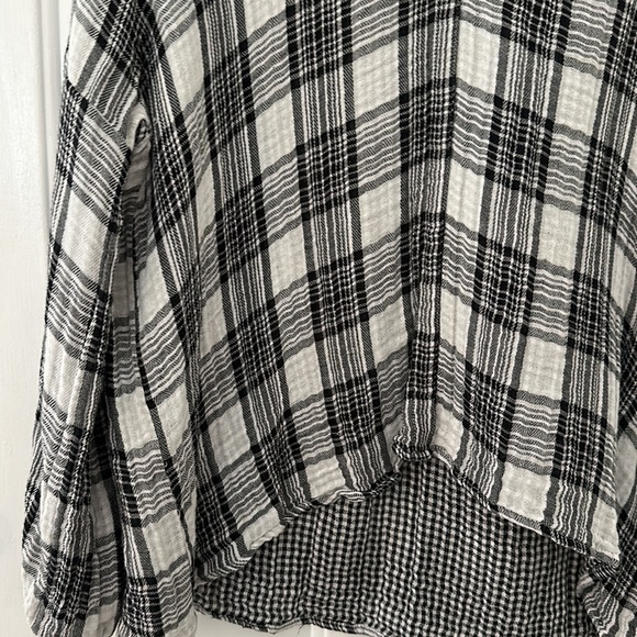 Plaid top - Picture 2 of 3